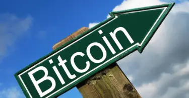 A Bitcoin emelkedett, de elemző szerint törékeny a rali